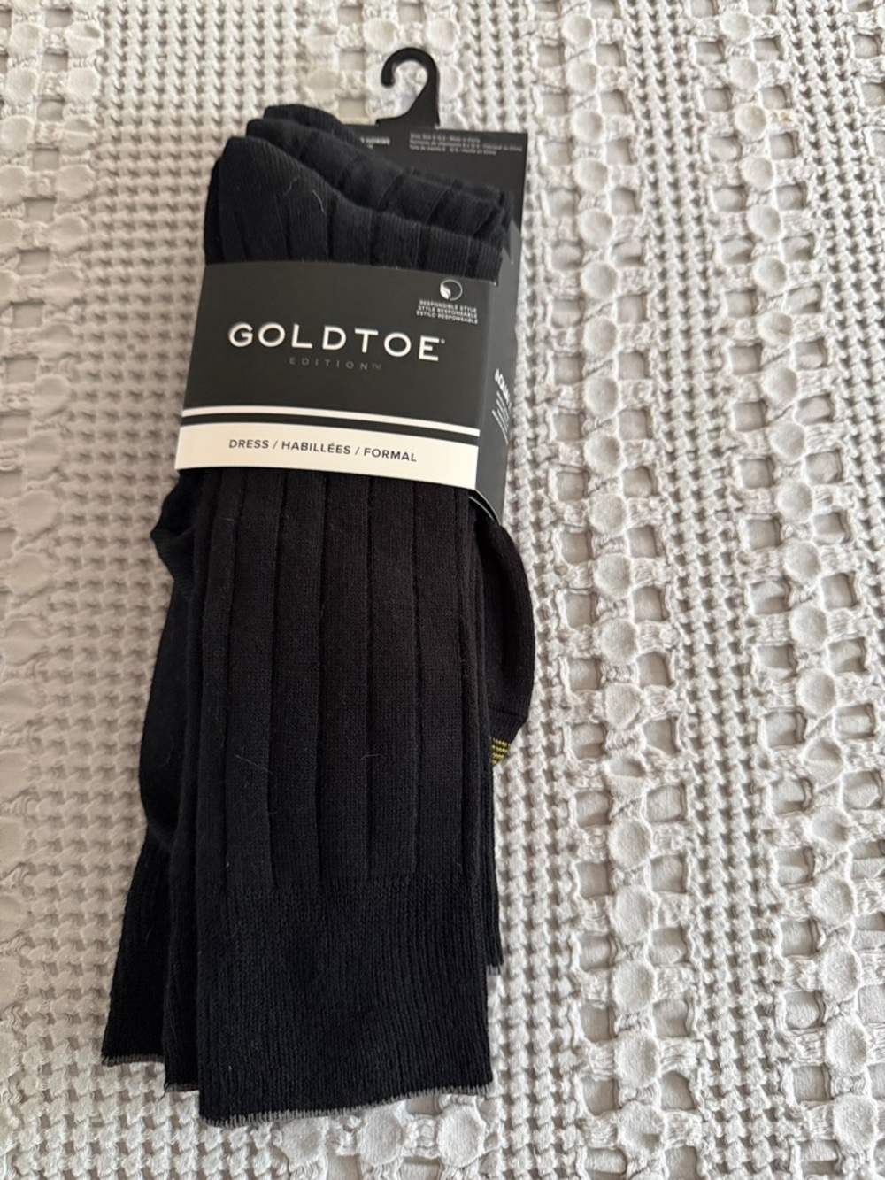 Gold Toe Black Ribbed Dress Crew Socks 3 pack